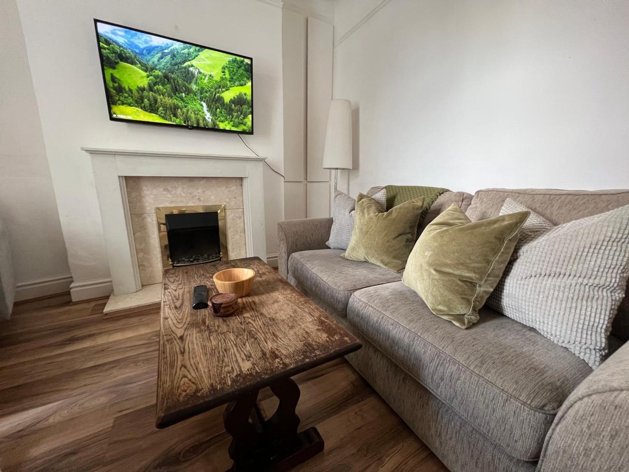 2025 Award Winner Liverpool Ivy House - 4 Bedrooms ภายนอก รูปภาพ